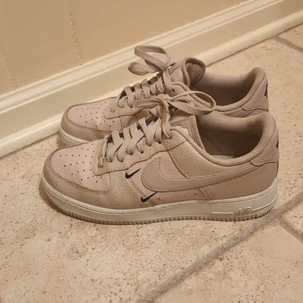 Nike pre owned